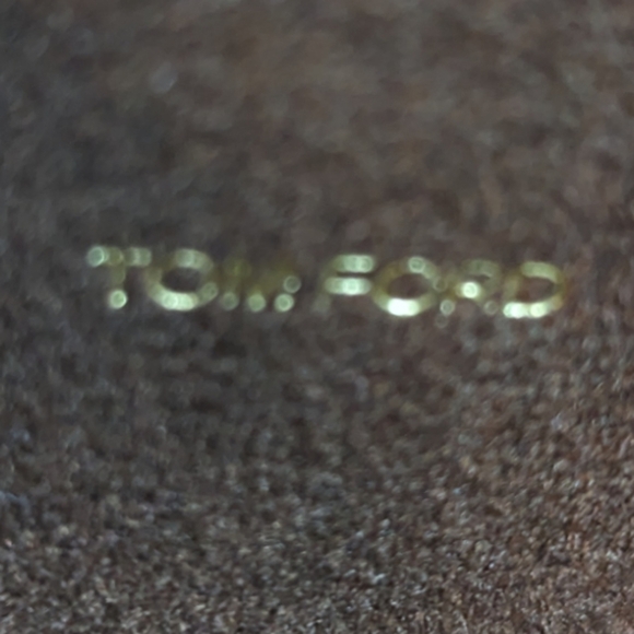 Tom Ford Sunglass Case Brown Velvet Leather Trim with Seal cleaning cloth - Picture 3 of 4